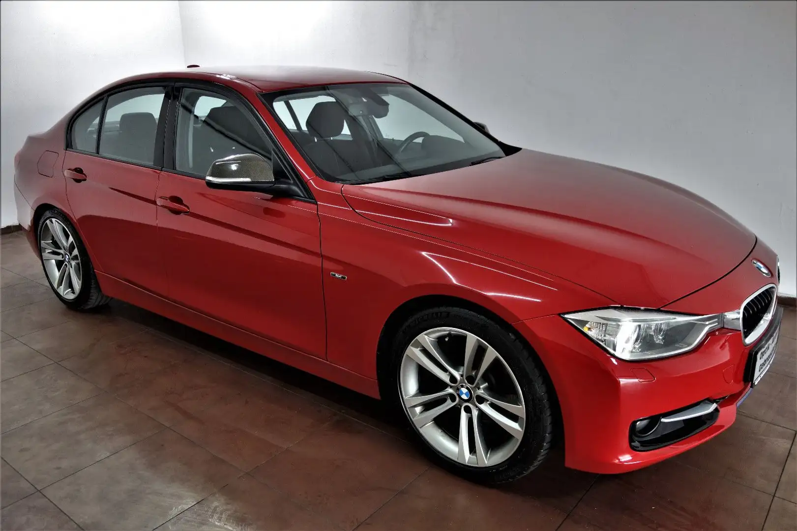 BMW 328 iA Lim. SportLine Navi/Xenon/M-Sport 18-Zoll Rot - 1