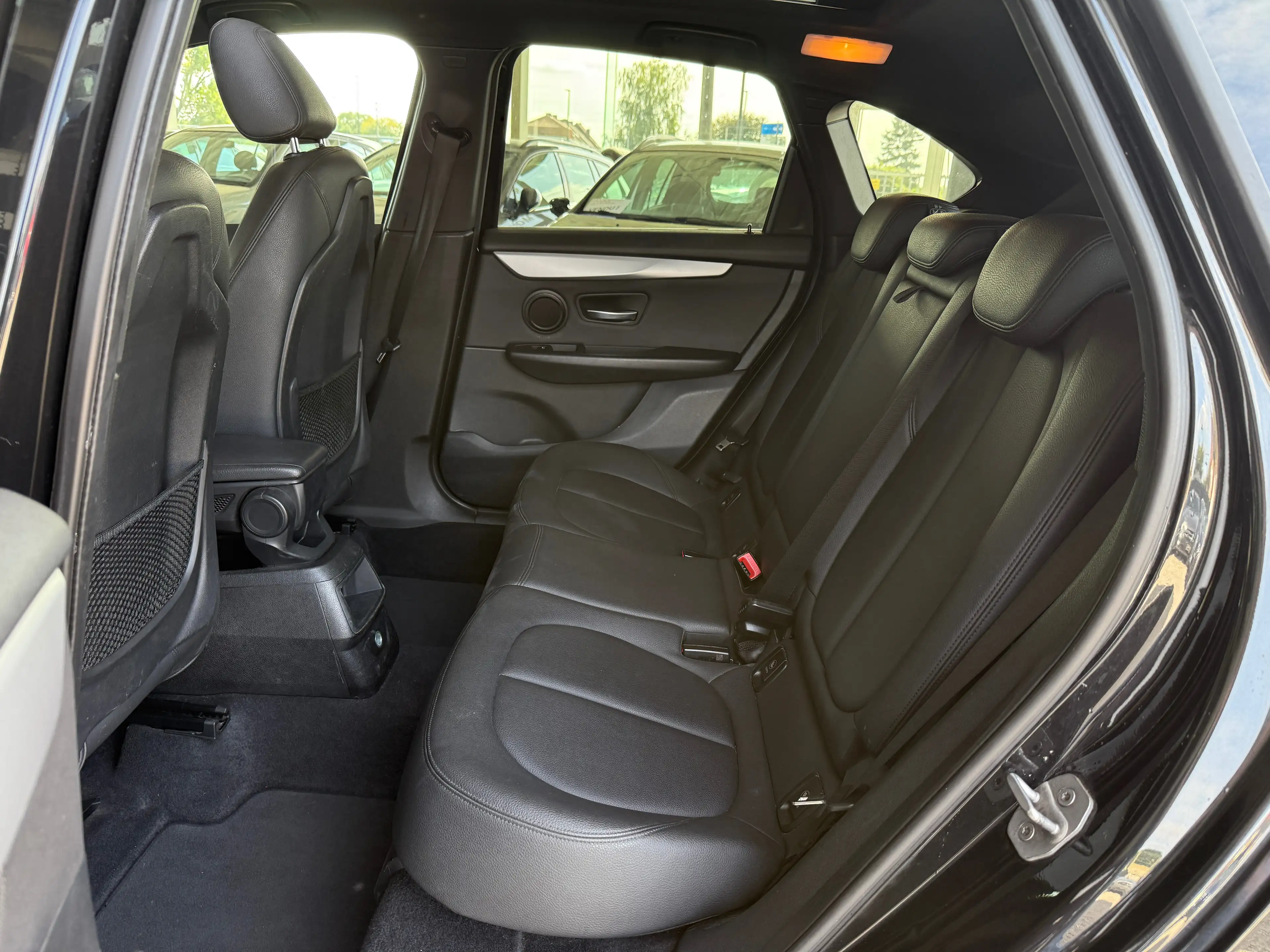 BMW 216 Active Tourer 216 d / NAVI / CLIM / LIMITEUR / GARANTIE — photo 9