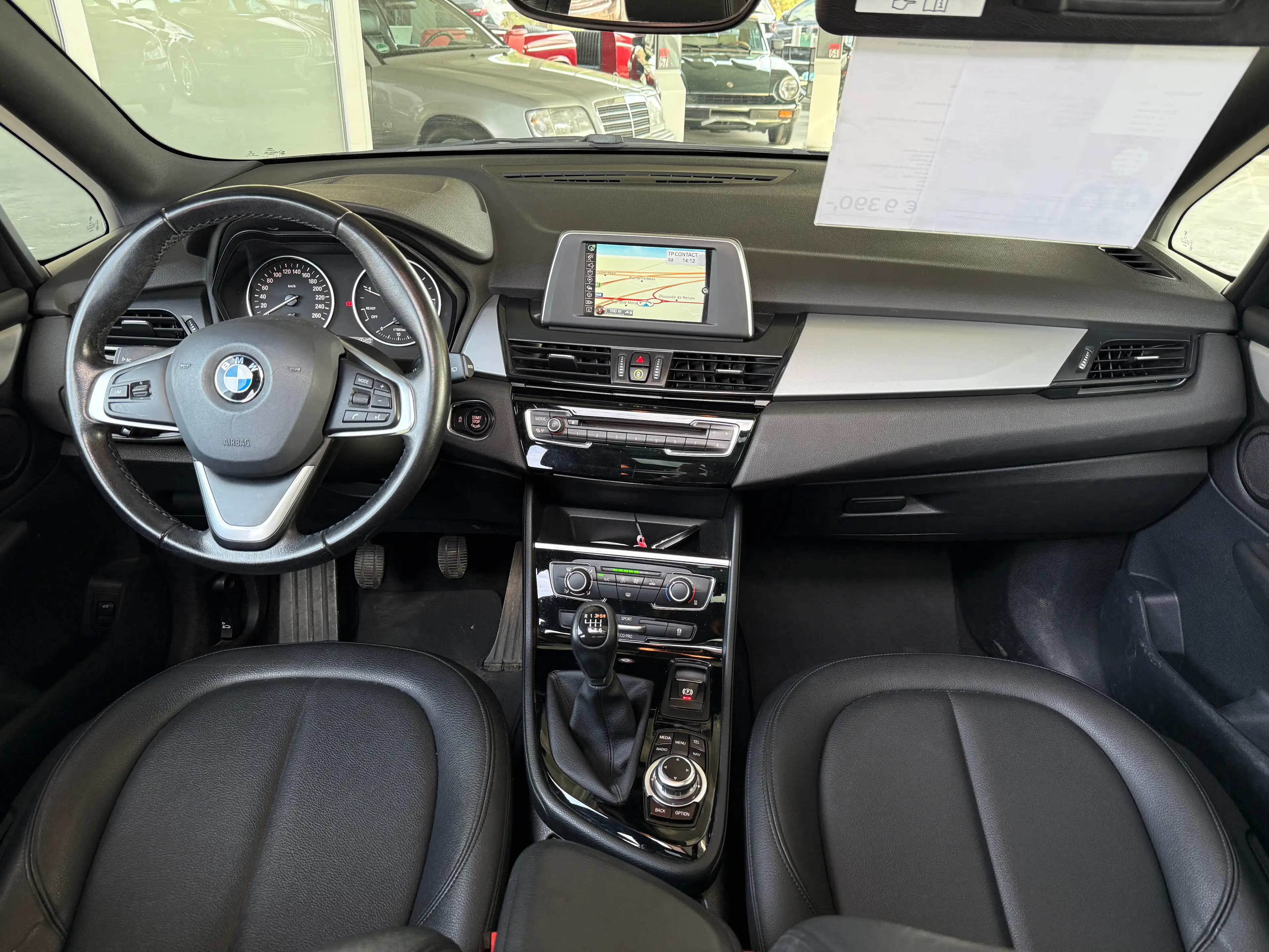 BMW 216 Active Tourer 216 d / NAVI / CLIM / LIMITEUR / GARANTIE — photo 12