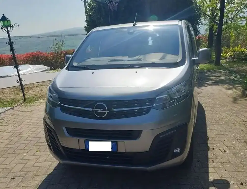 Opel Zafira Life 2021 из Европы — купить под ключ
