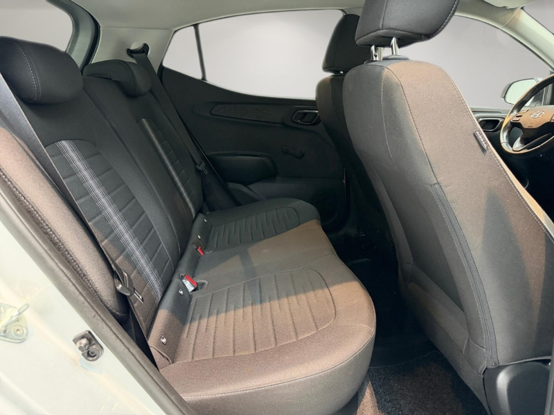 Hyundai i10 1.0 Edition 30 *ALLWETTER*SHZ*LKR-HZ*UVM!* — photo 13