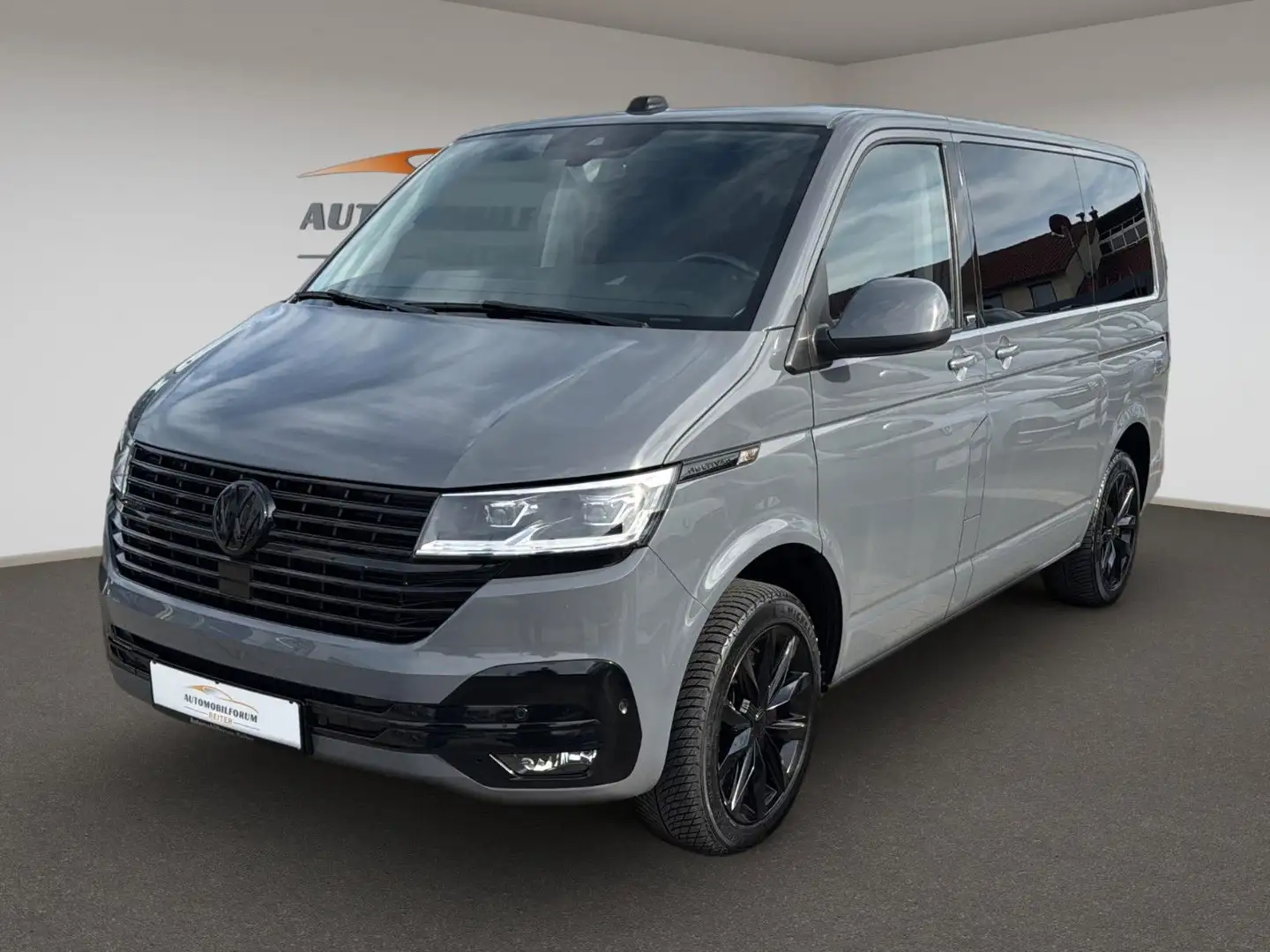 Volkswagen T6 Multivan T6.1 Multivan Generation Six 4 Motion AHK Stand Gris - 1