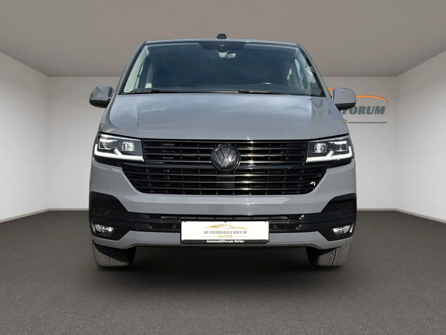 Volkswagen T6 Multivan T6.1 Multivan Generation Six 4 Motion AHK Stand Gris - 2
