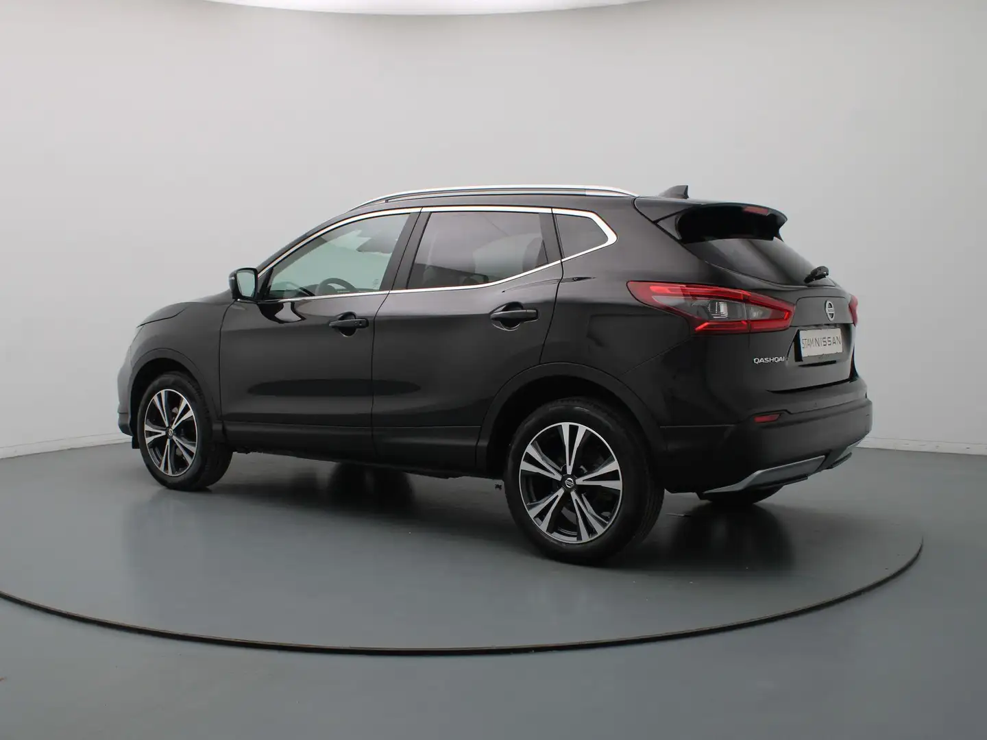 Nissan Qashqai 116pk N-Connecta 360° Camera | Cruise | Navi | Par Zwart - 2