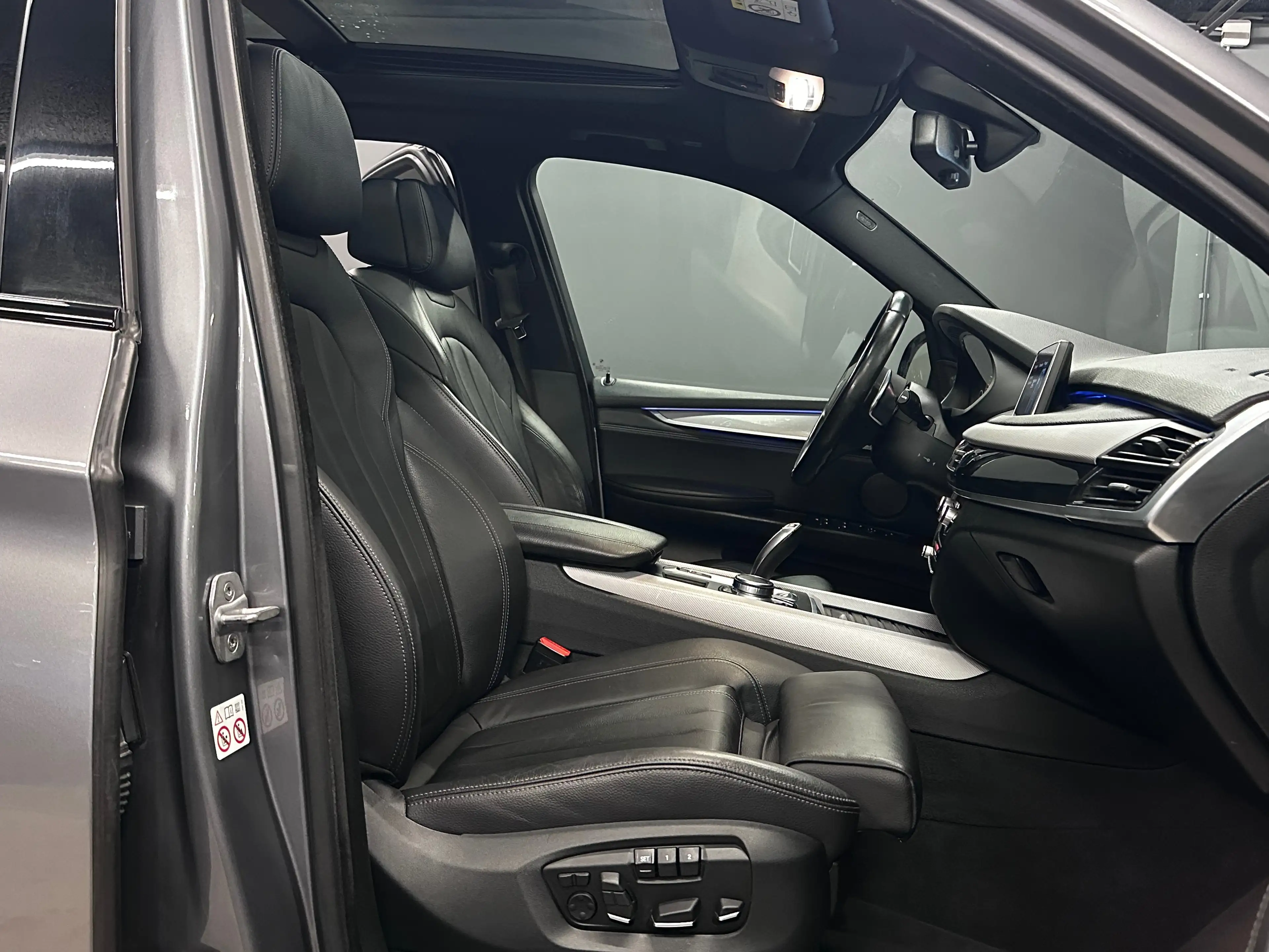BMW X5 X5 2.0IA e40 Xdrive — photo 11
