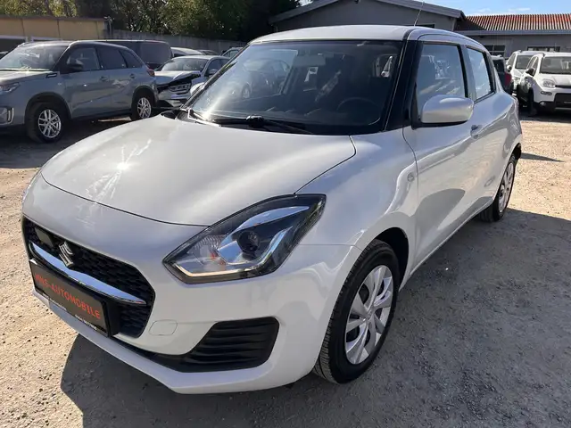 Suzuki Swift 1,2 DUALJET HYBRID CLEAR 1 Besitz Servicebuch