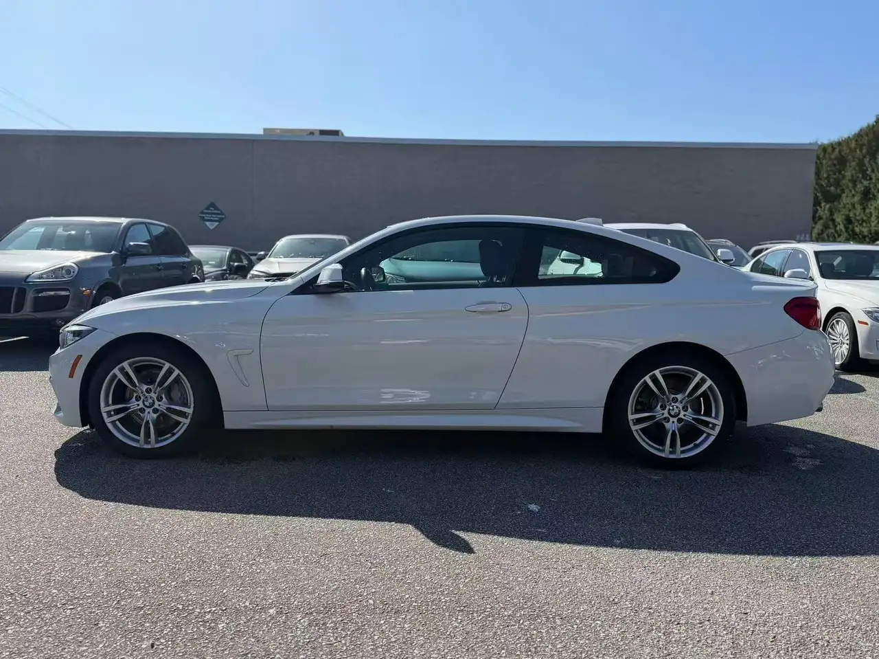 BMW 4 Series снимка BMW 4 Series