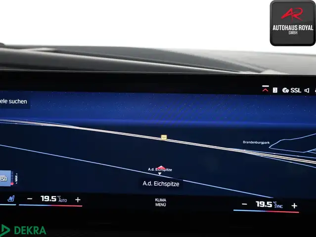 BMW XM view 17