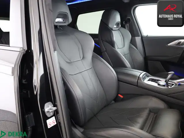 BMW XM view 11