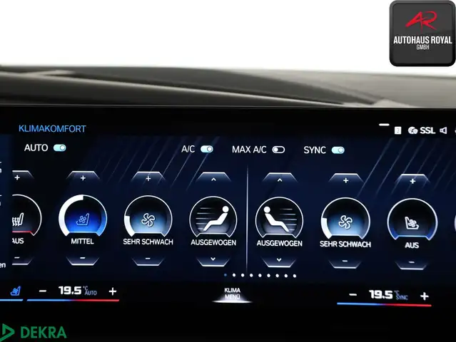 BMW XM view 18