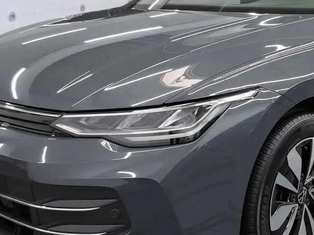Volkswagen Golf view 5
