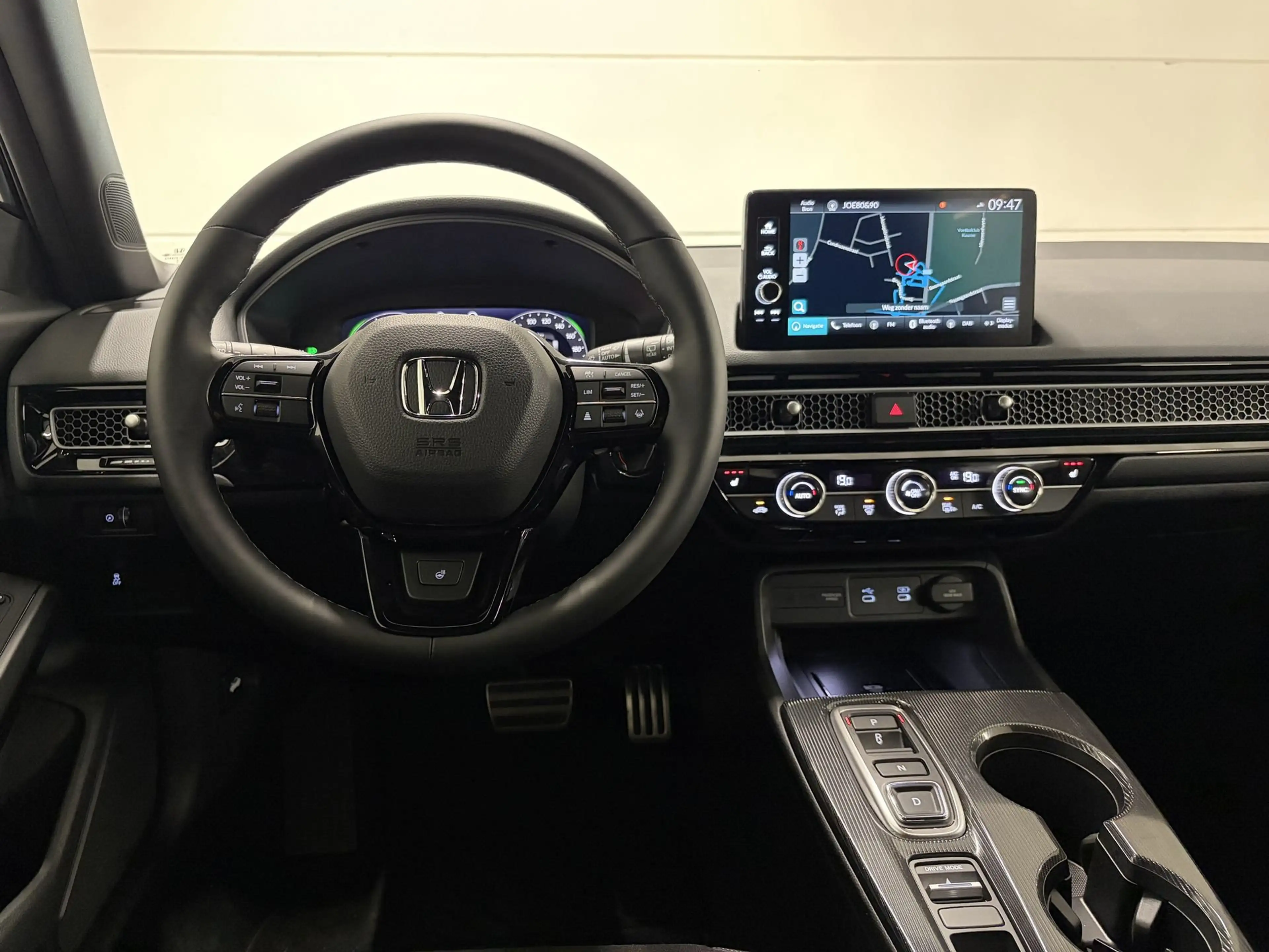 Honda Civic 2.0 i-MMD HEV Advance AT — photo 13