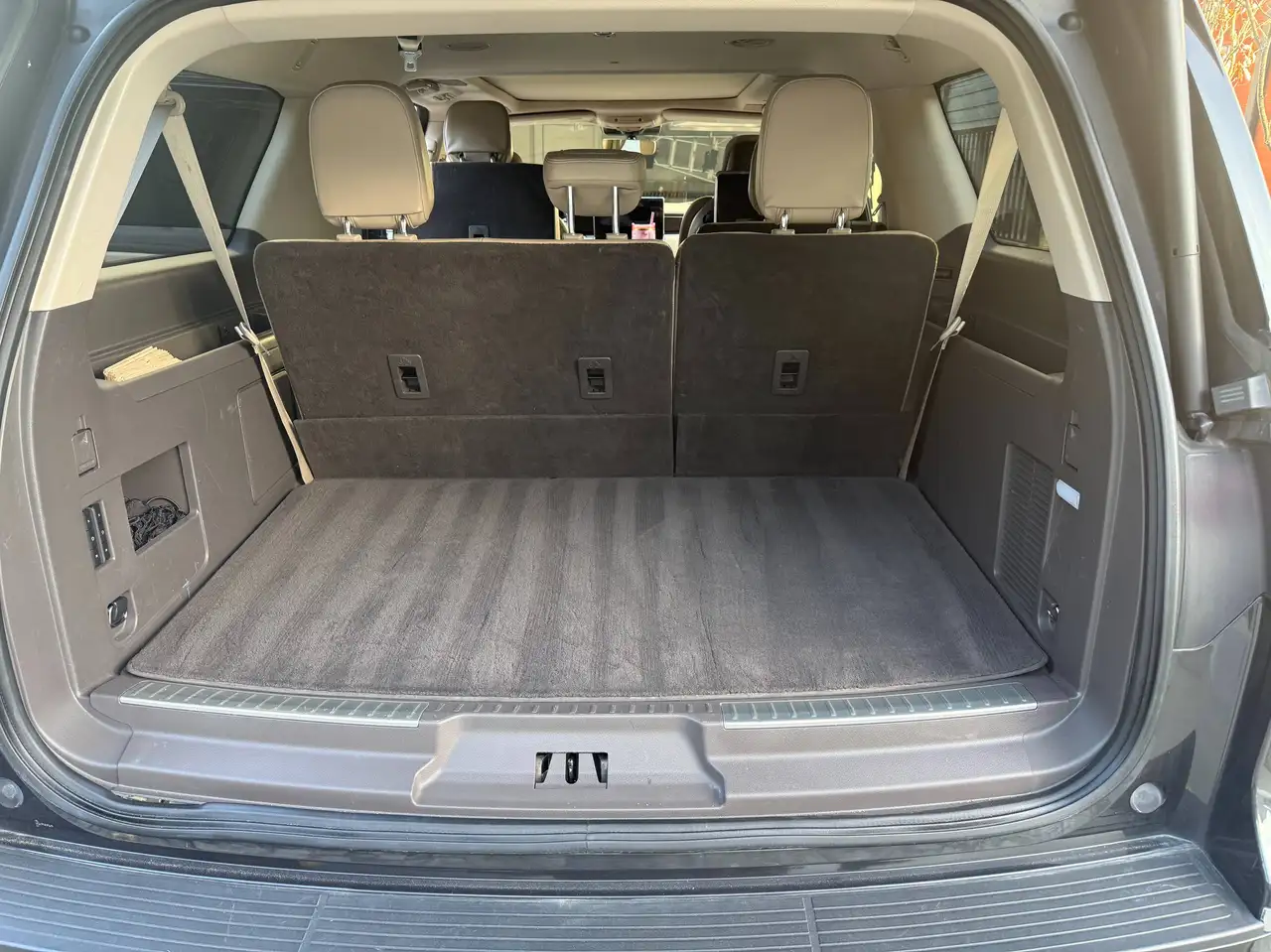 Lincoln Navigator снимка Lincoln Navigator