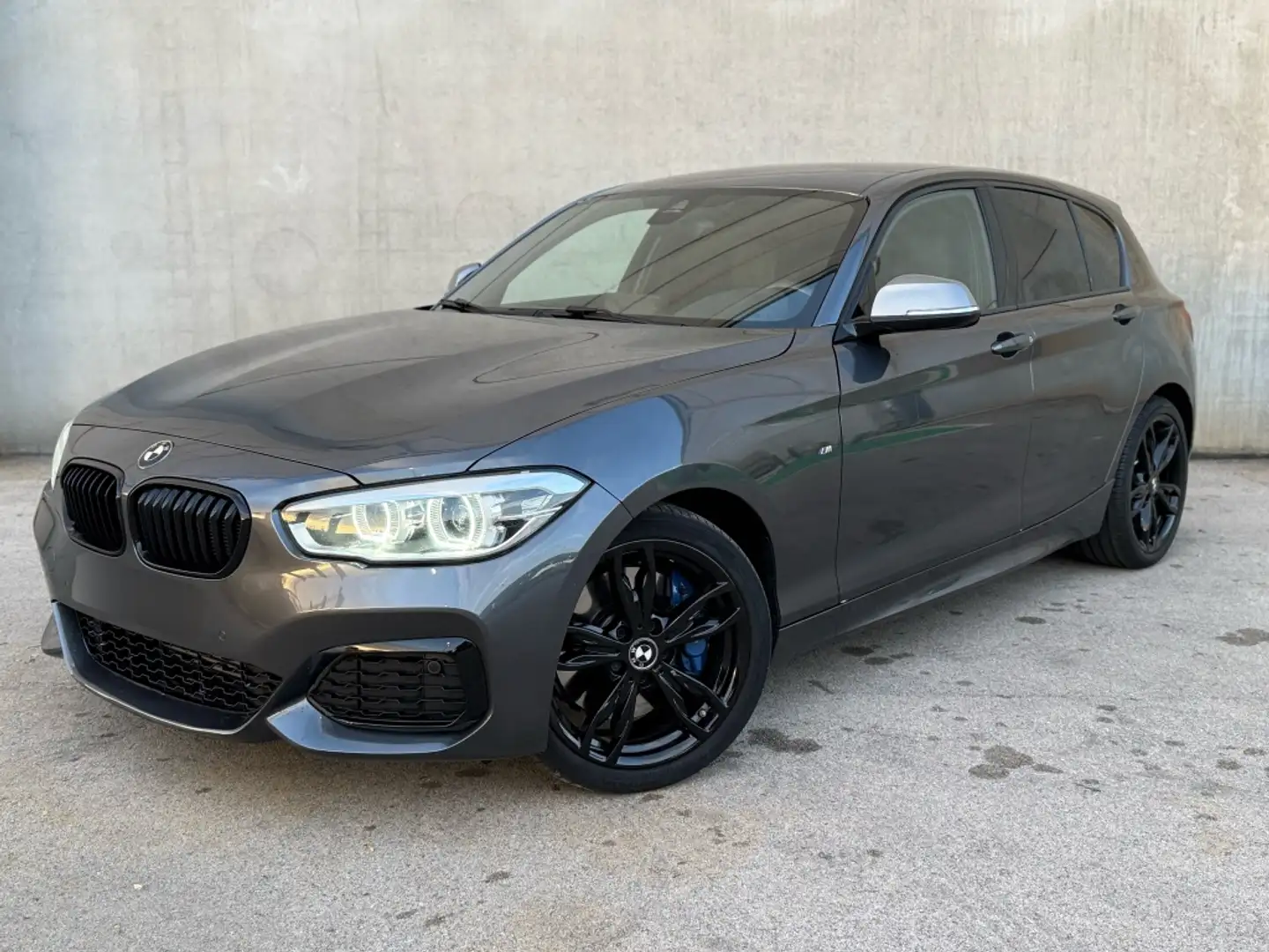 BMW 135 M135iA xDrive Noir - 1