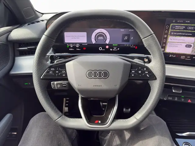 Audi Q3 view 10