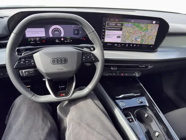 Audi Q3 view 2