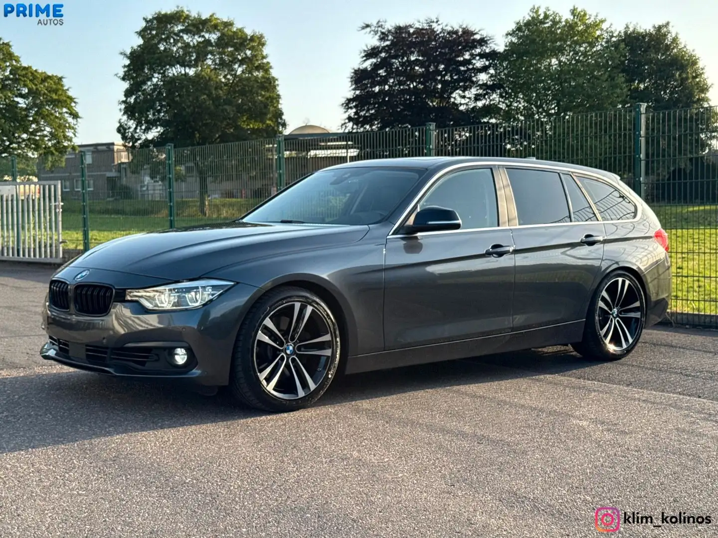 BMW 330 3 Touring 330 i xDrive Advantage HeadUp Panorama Grijs - 1