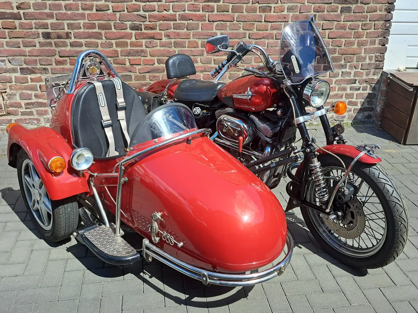 Harley-Davidson Sportster 883 Roşu - 1