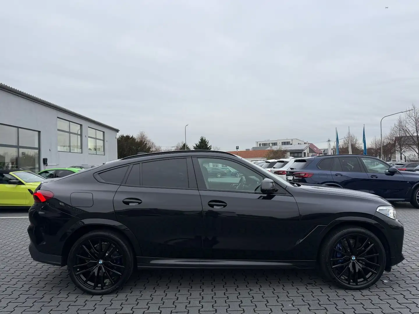 BMW X6 *40xd*MSPORT*INDIVIDUAL*360°ACC*HUD*SKYLONUNGE Noir - 1
