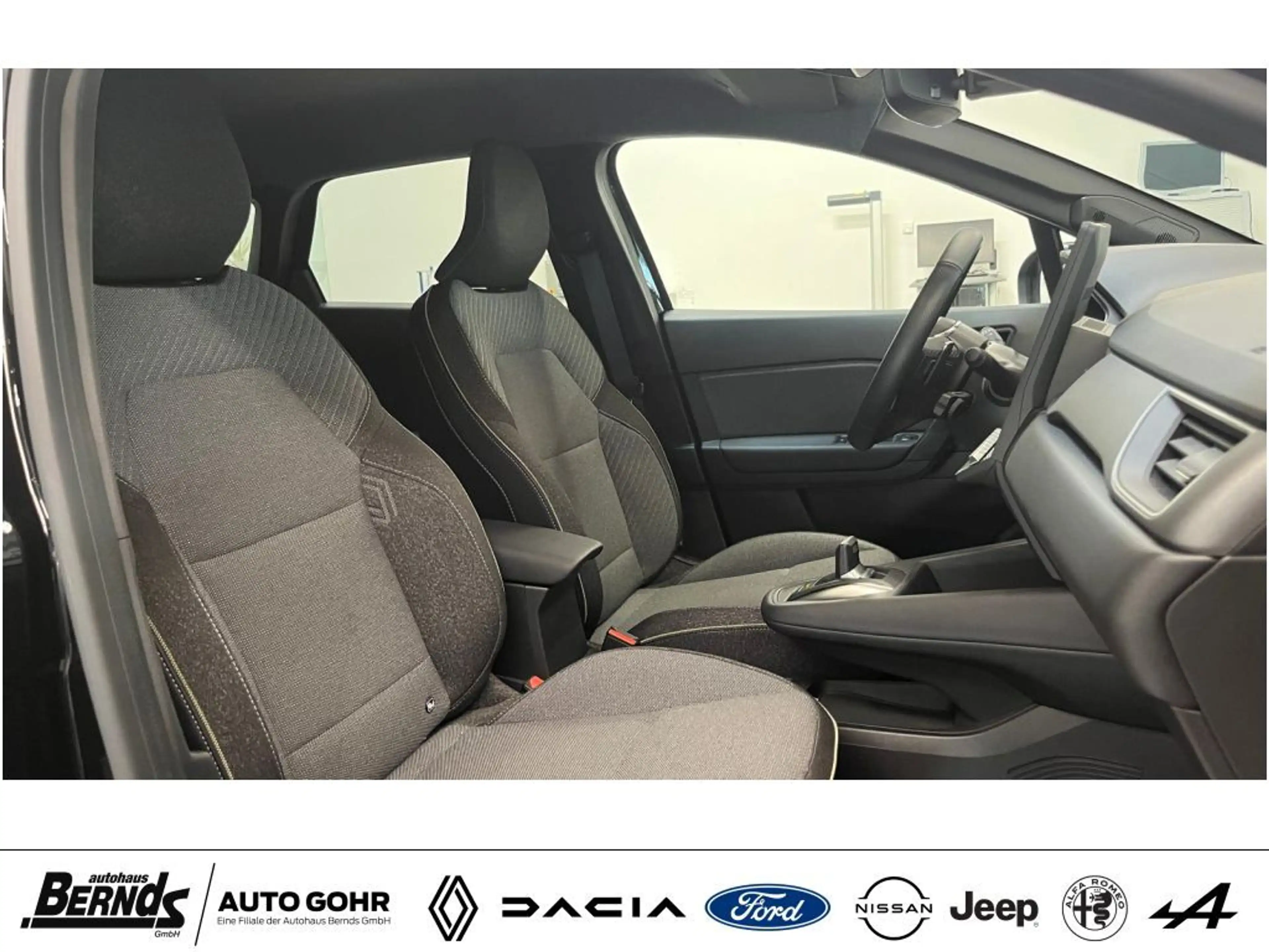 Renault Symbioz TCe Mild Hybrid 140 EDC TECHNO AUTOMATIK R-KAMERA — photo 3