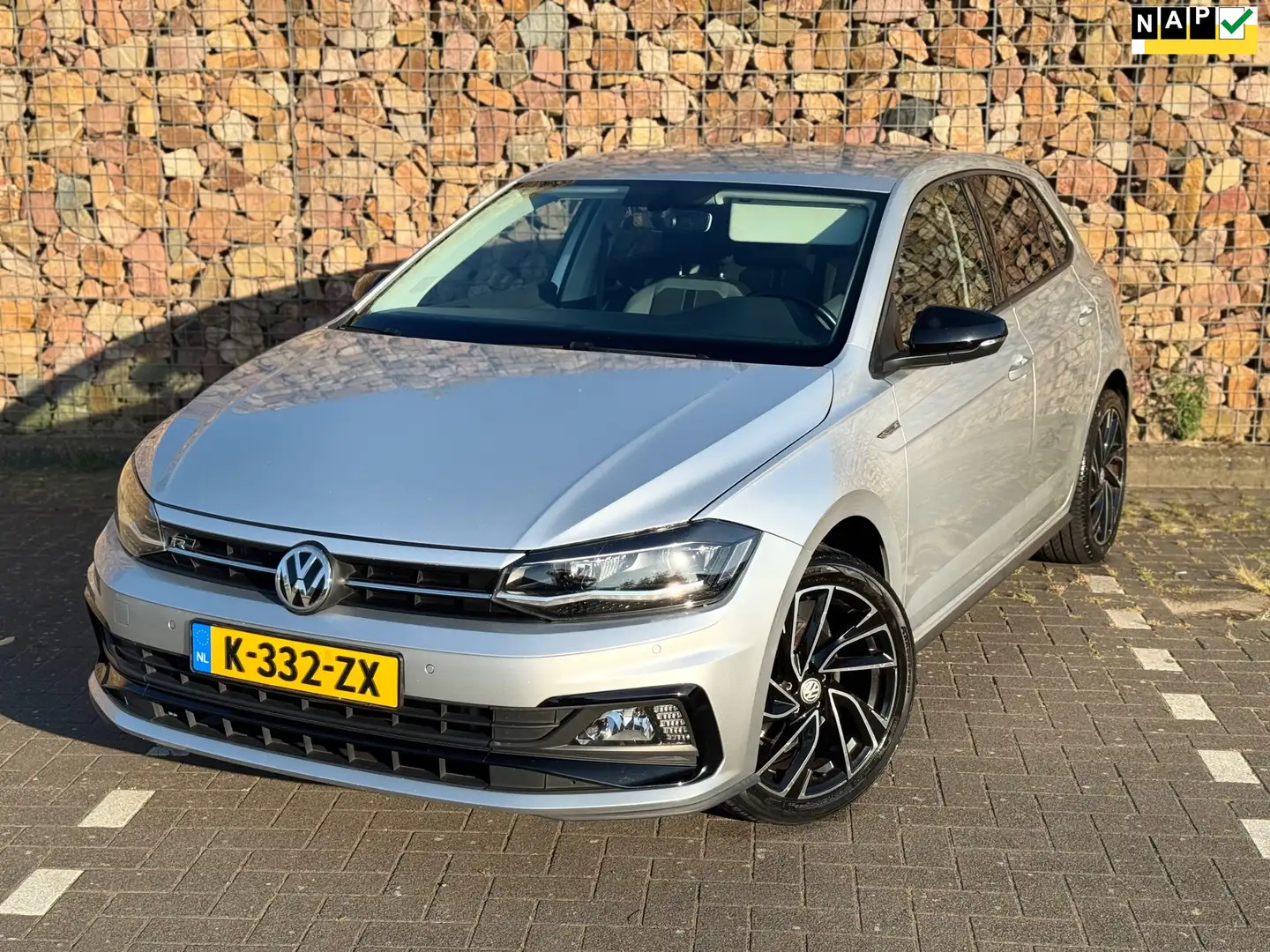 Volkswagen Polo 1.0 TSI Highline R-Line Grijs - 1