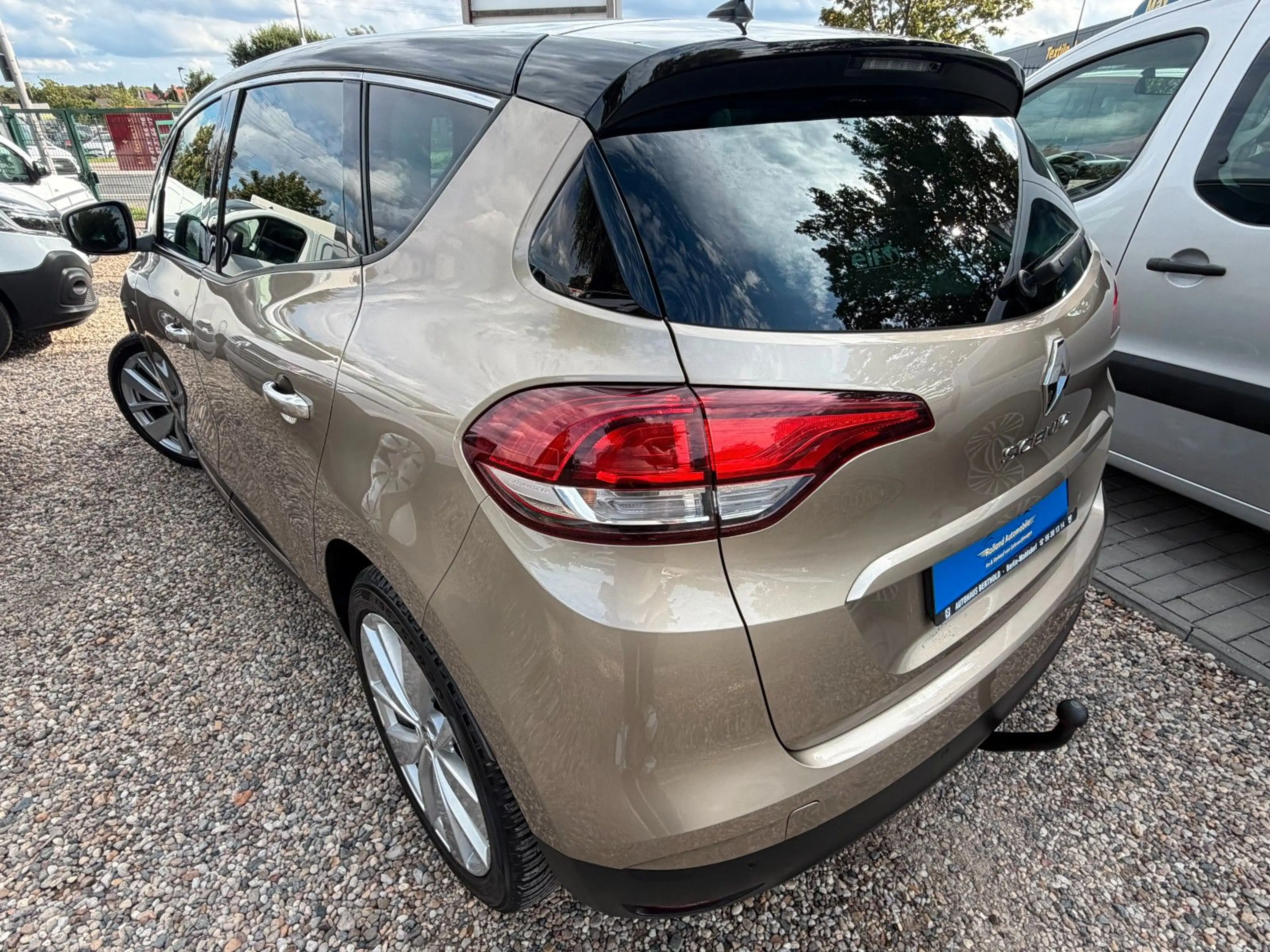 Renault Scenic IV Limited*2.HD*Aut*kamra*SHZ*TÜV NEU — photo 5