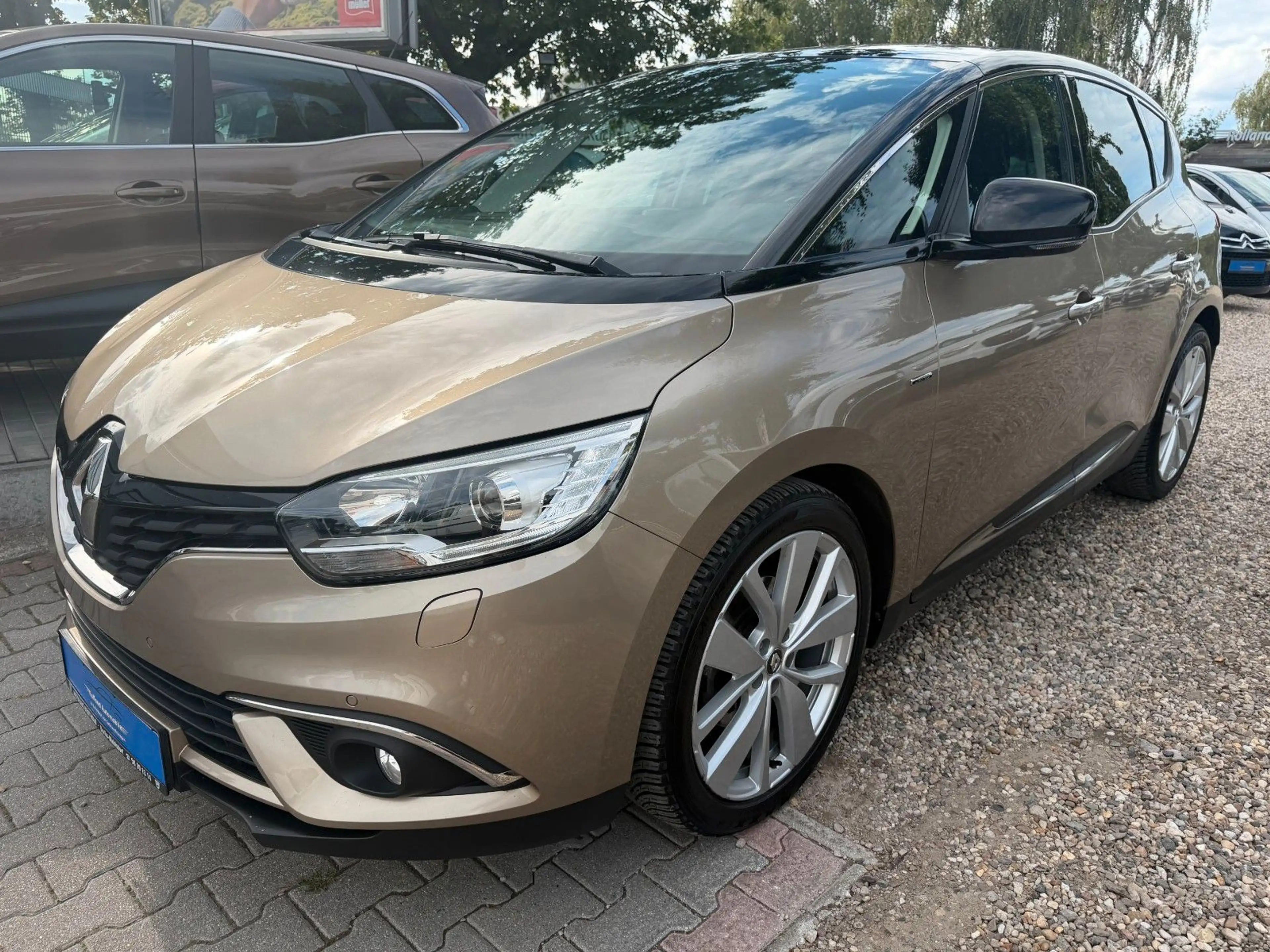 Renault Scenic IV Limited*2.HD*Aut*kamra*SHZ*TÜV NEU — photo 4