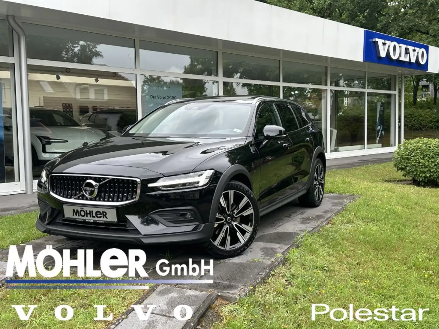 Volvo V60 Cross Country B4 D AWD Geartronic Pro Noir - 1