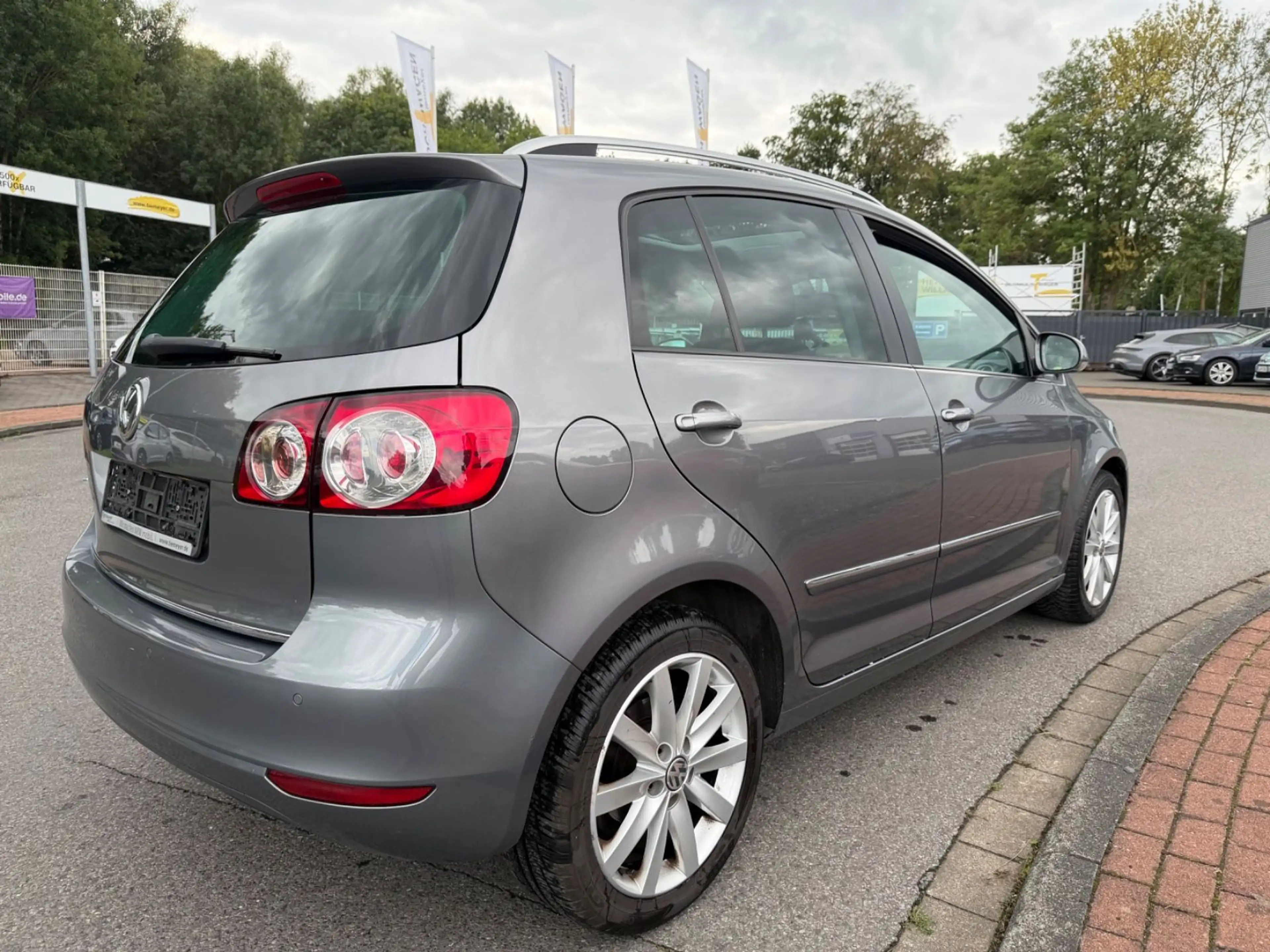 Volkswagen Golf Plus HIGHL./2.HD/NAVI/ALCANT./SCHIEBD./ALU/PDC/AHK/ — photo 4