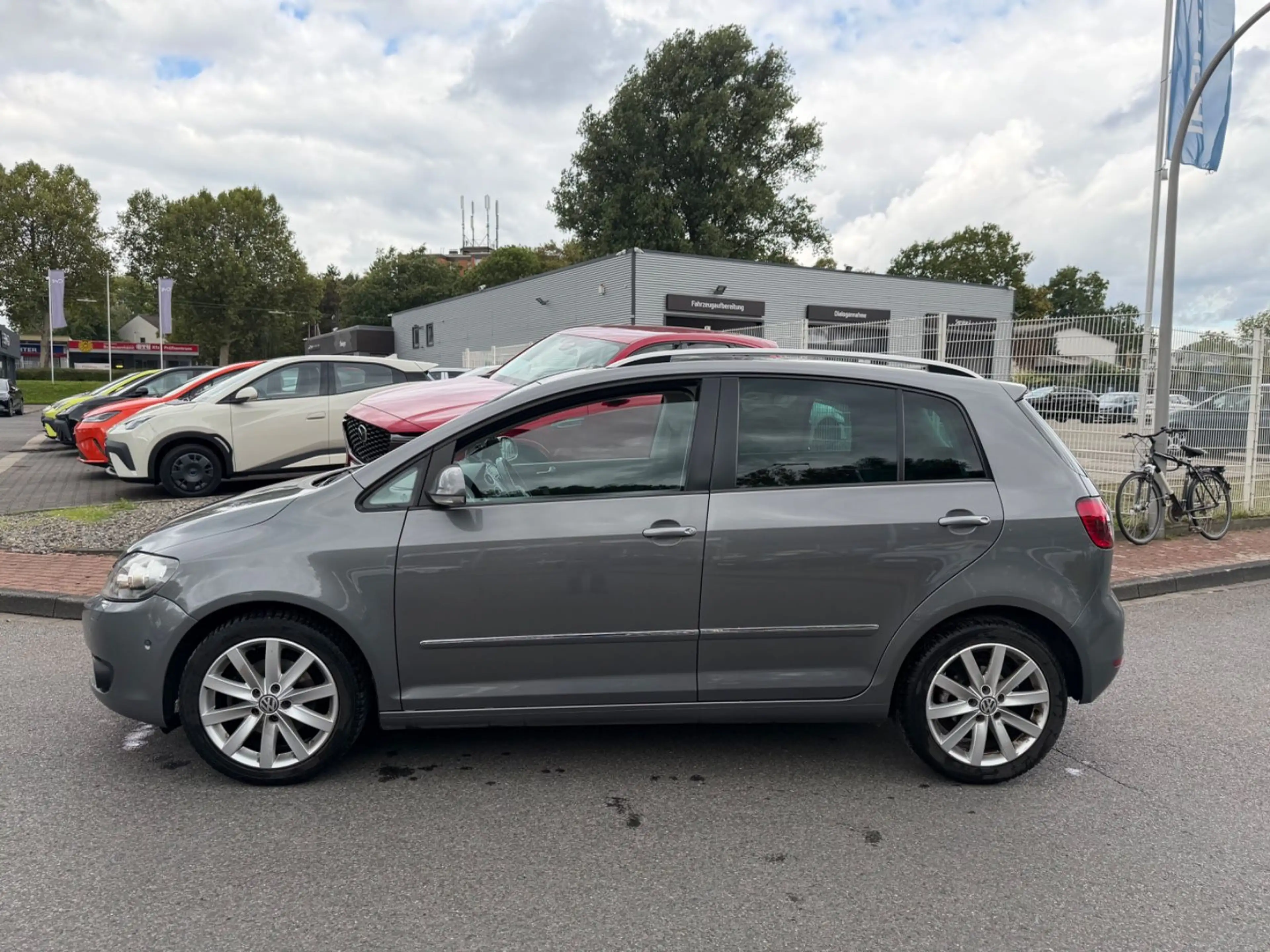 Volkswagen Golf Plus HIGHL./2.HD/NAVI/ALCANT./SCHIEBD./ALU/PDC/AHK/ — photo 9