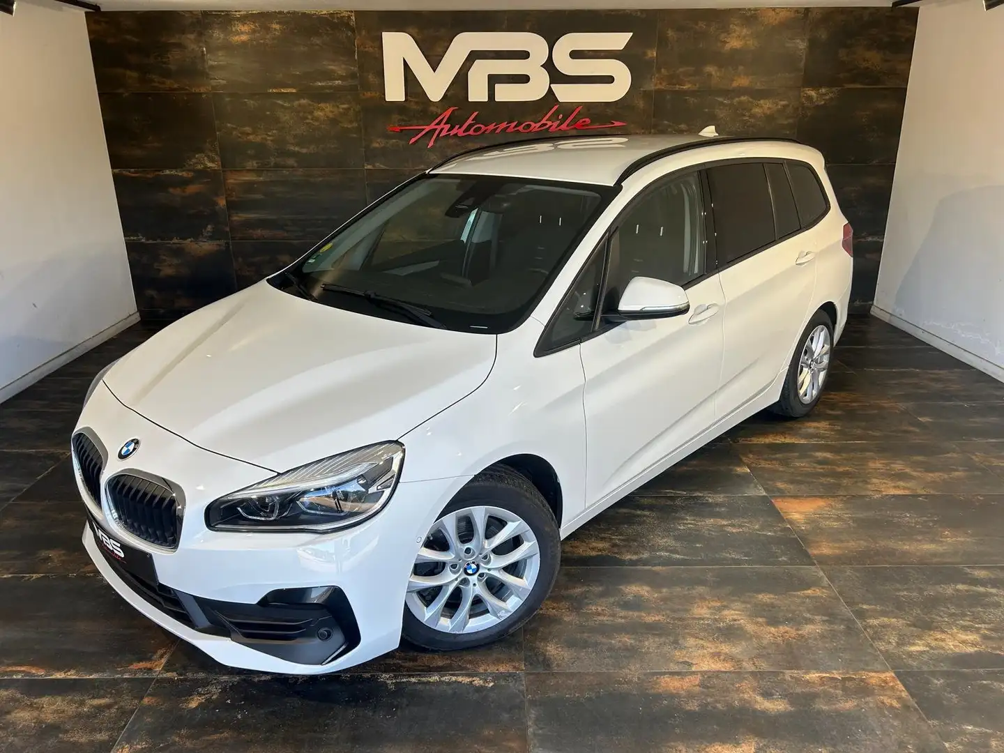 BMW 218 *Gran Tourer *FEUX LED *AUTO *BI-ZONE *CAPTEURS Weiß - 1
