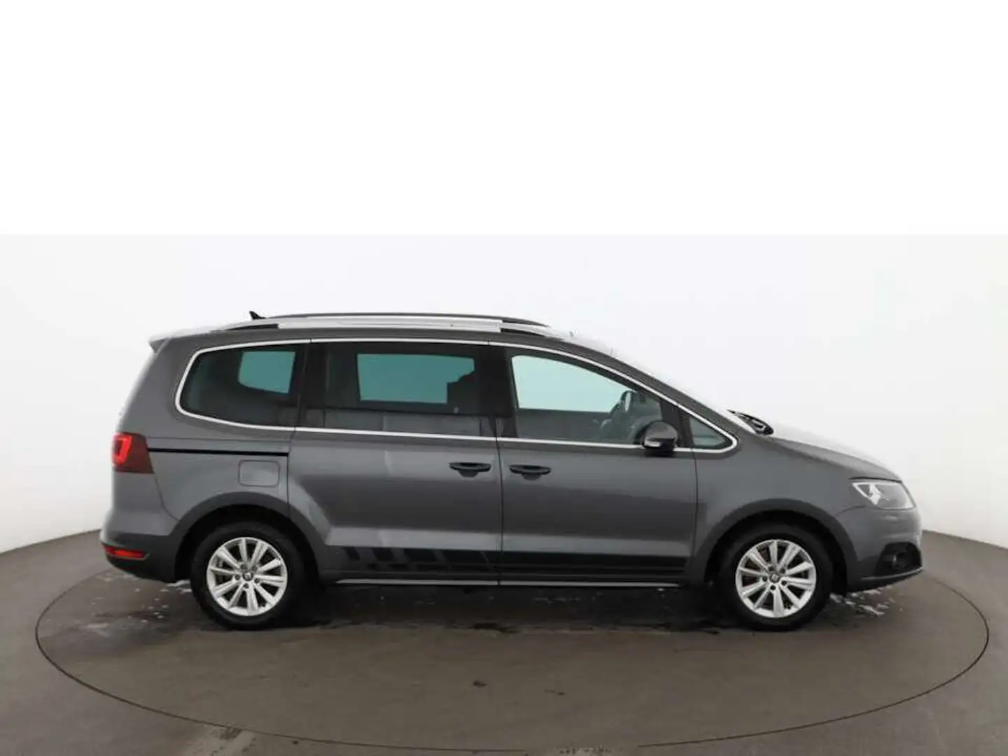 SEAT Alhambra 2.0 TDI FR Aut 7-SITZER XENON SKY AHK Grau - 2