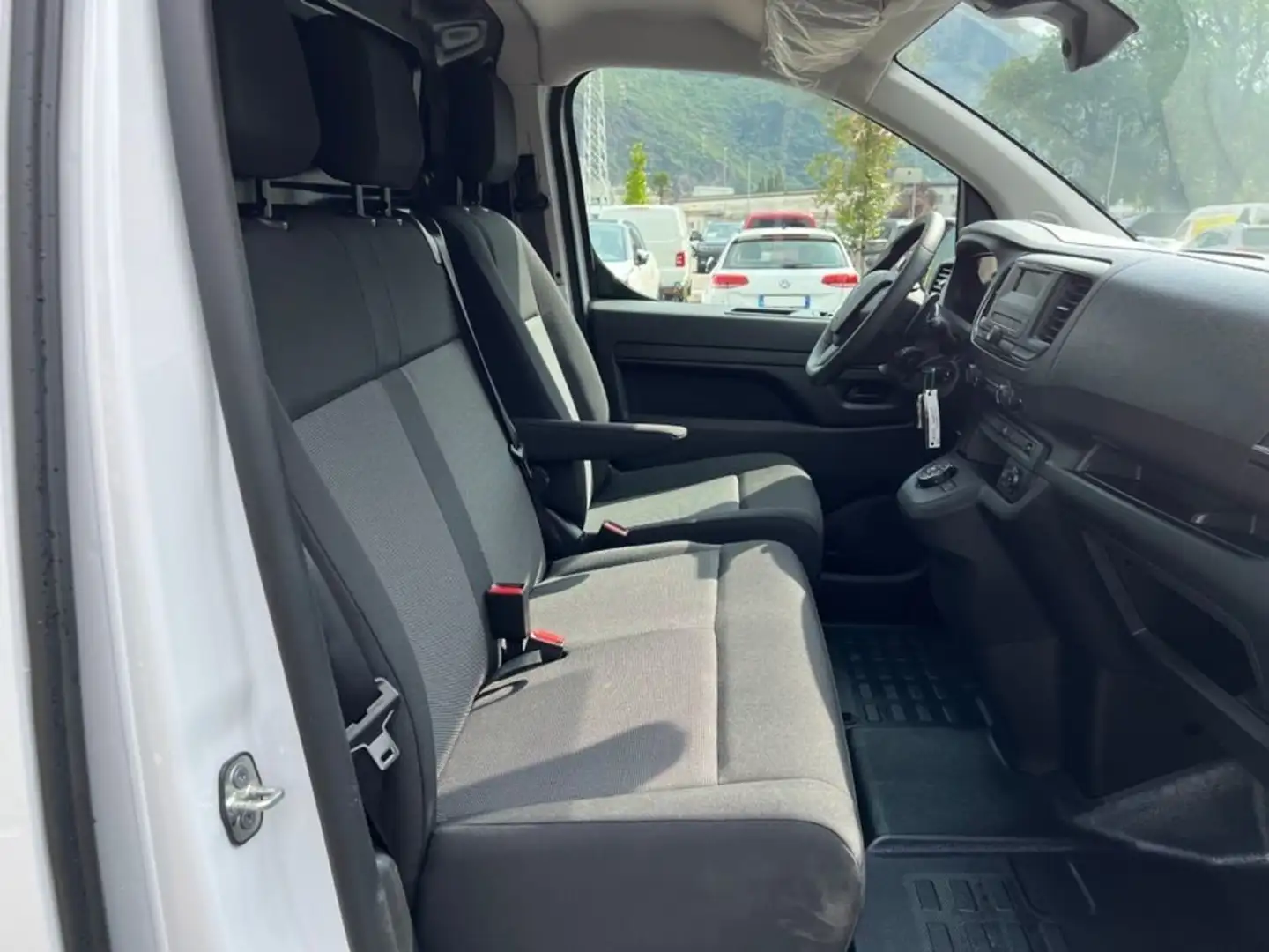 Peugeot Expert BlueHDi 17 S&S EAT8 Furgone M Bianco - 1
