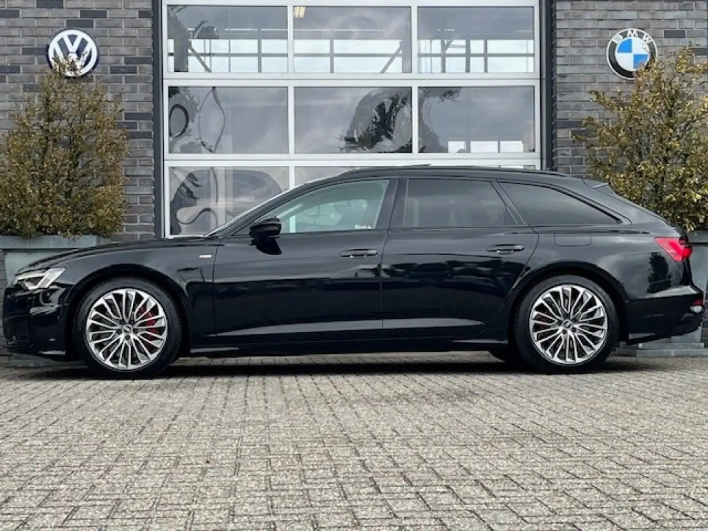 Audi A6 AVANT 55 TFSI E Q. COMP. S-LINE - PANO - EL. TREKH Noir - 2