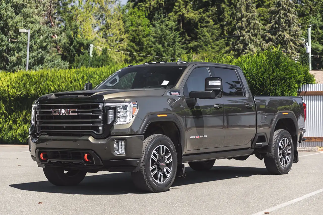 GMC Sierra 3500HD снимка GMC Sierra 3500HD