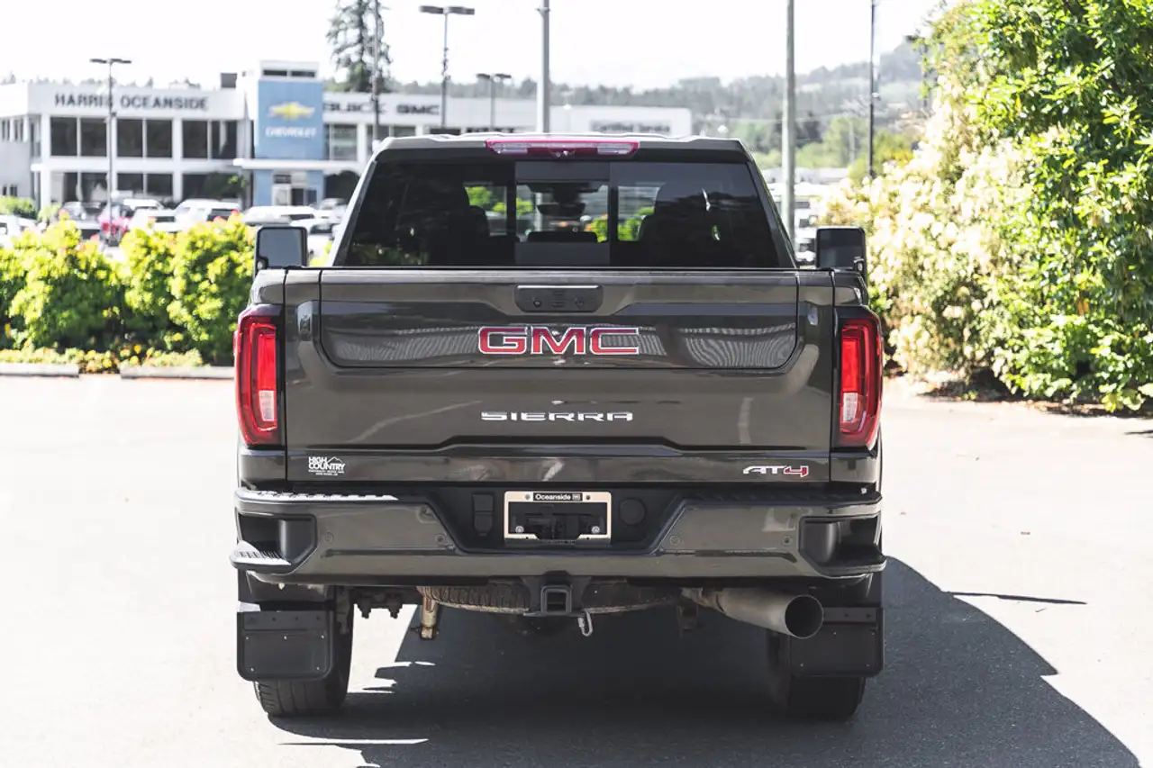 GMC Sierra 3500HD снимка GMC Sierra 3500HD