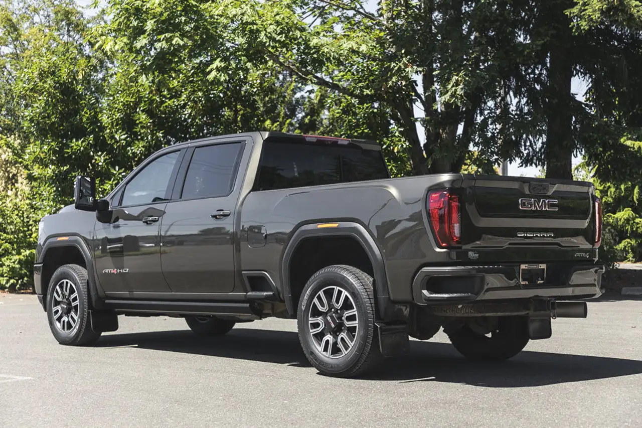 GMC Sierra 3500HD снимка GMC Sierra 3500HD