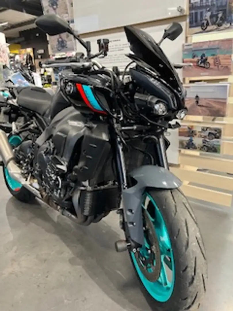 Yamaha MT-10 siva - 2