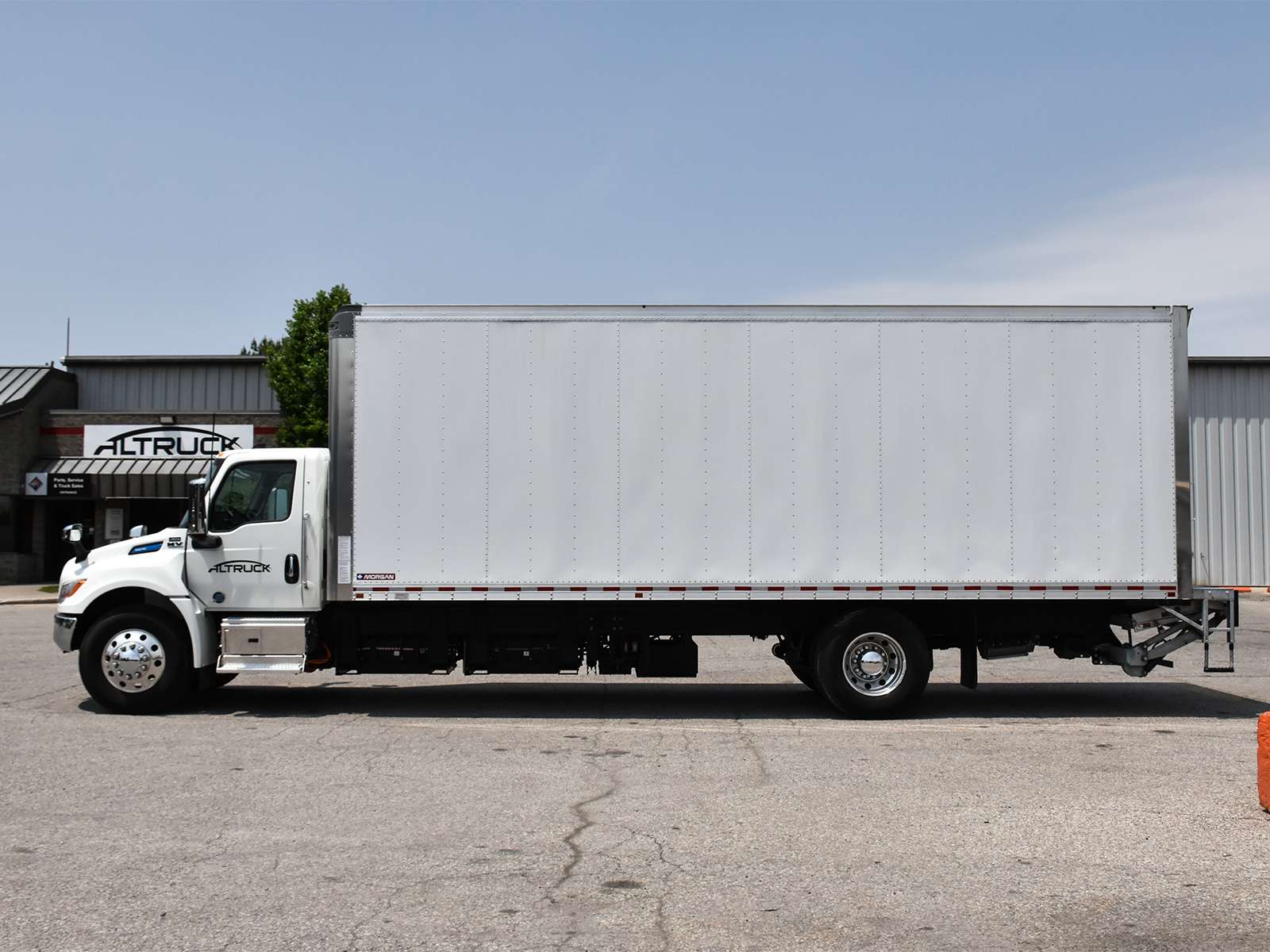 2024 International Electric MV Series
