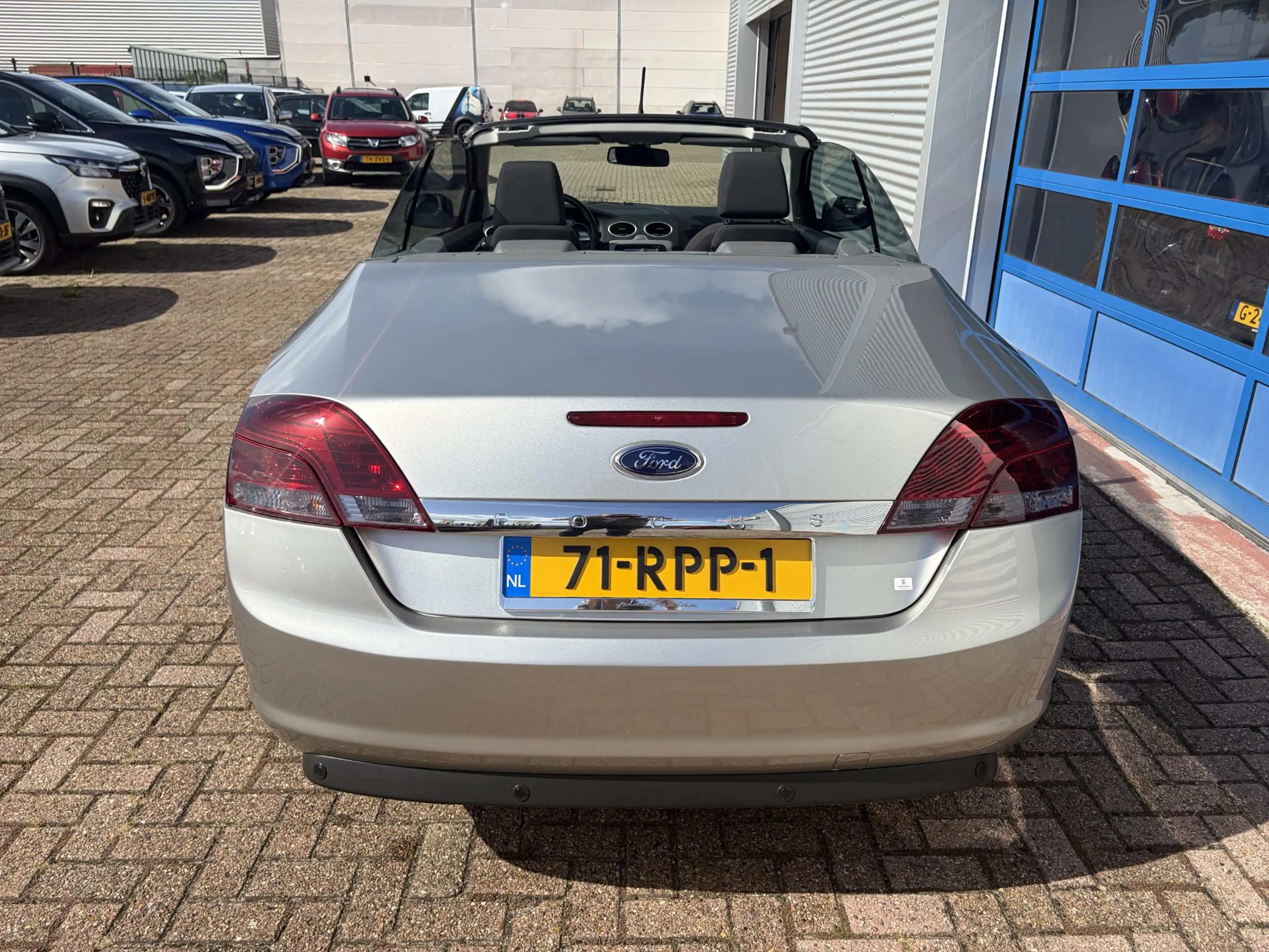 Ford Focus CC Coupé-Cabriolet 1.6 Cool & Sound — photo 4