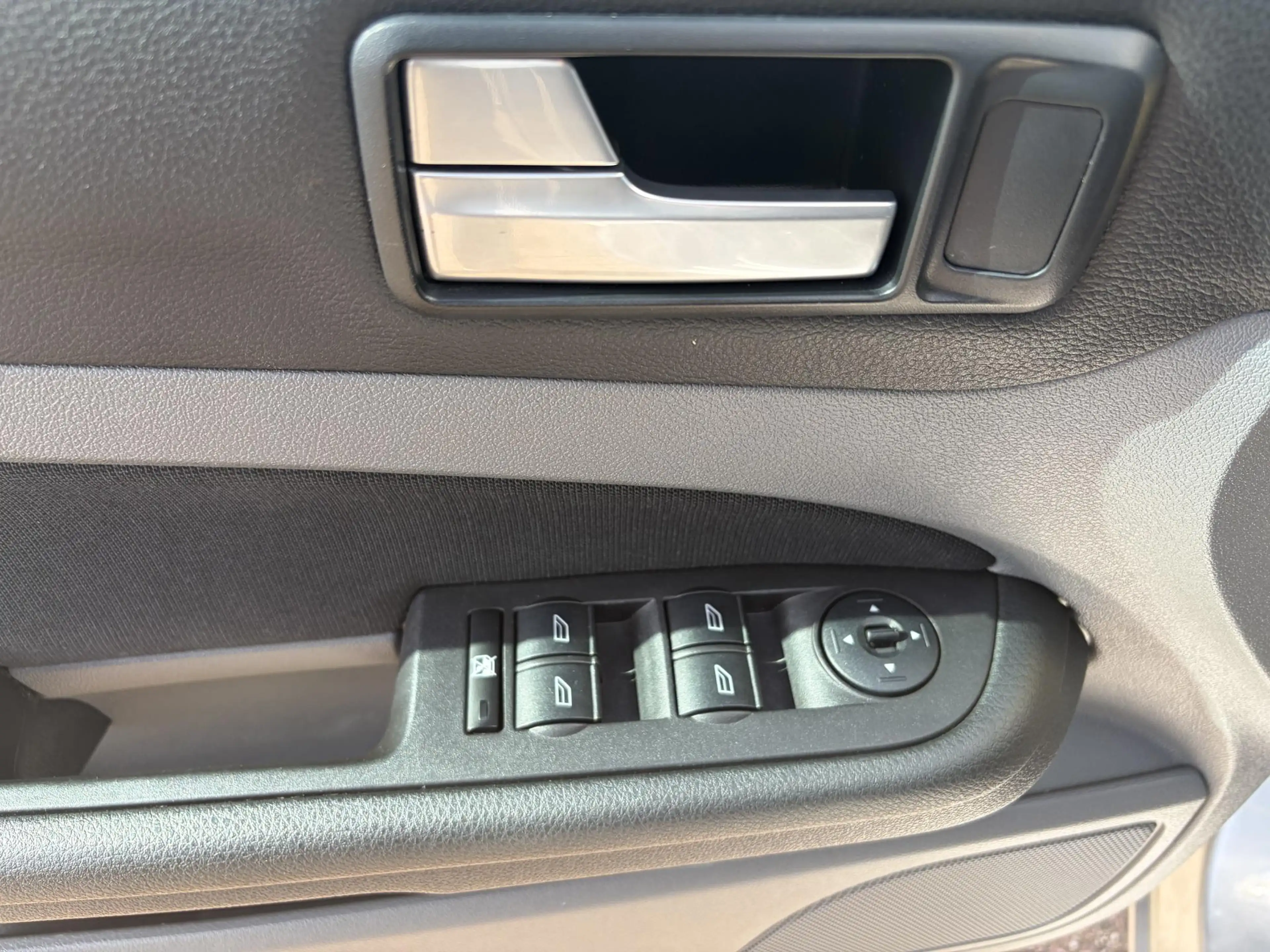 Ford Focus CC Coupé-Cabriolet 1.6 Cool & Sound — photo 11