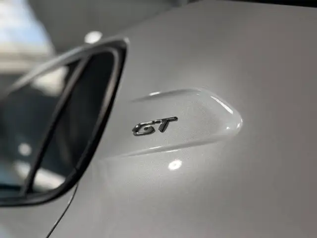 Peugeot 208 view 8