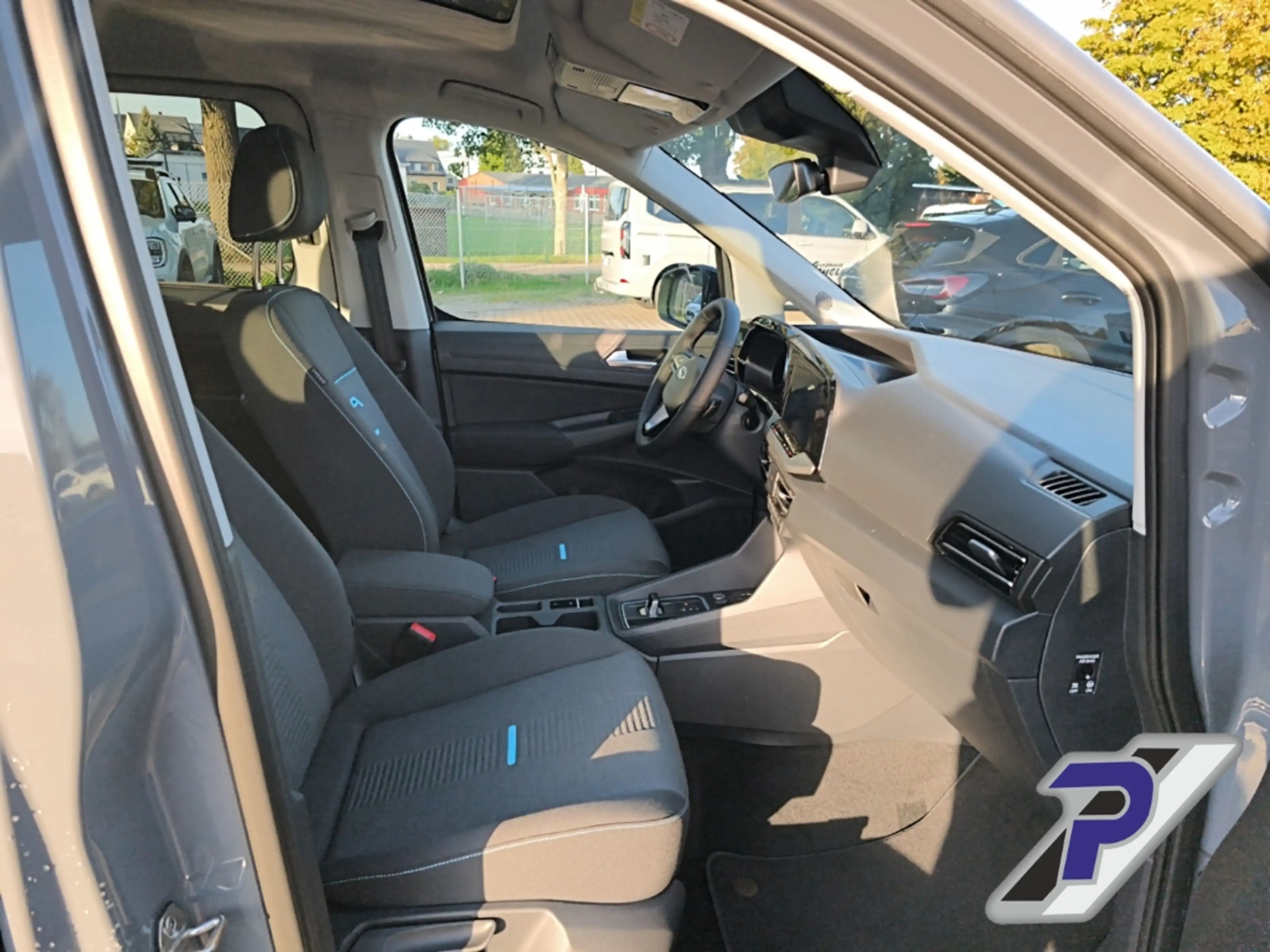 Ford Tourneo Connect Active L2 LED+FRONTSCHEIBENHEIZUNG+7SITZER+ACC+TWA — photo 14