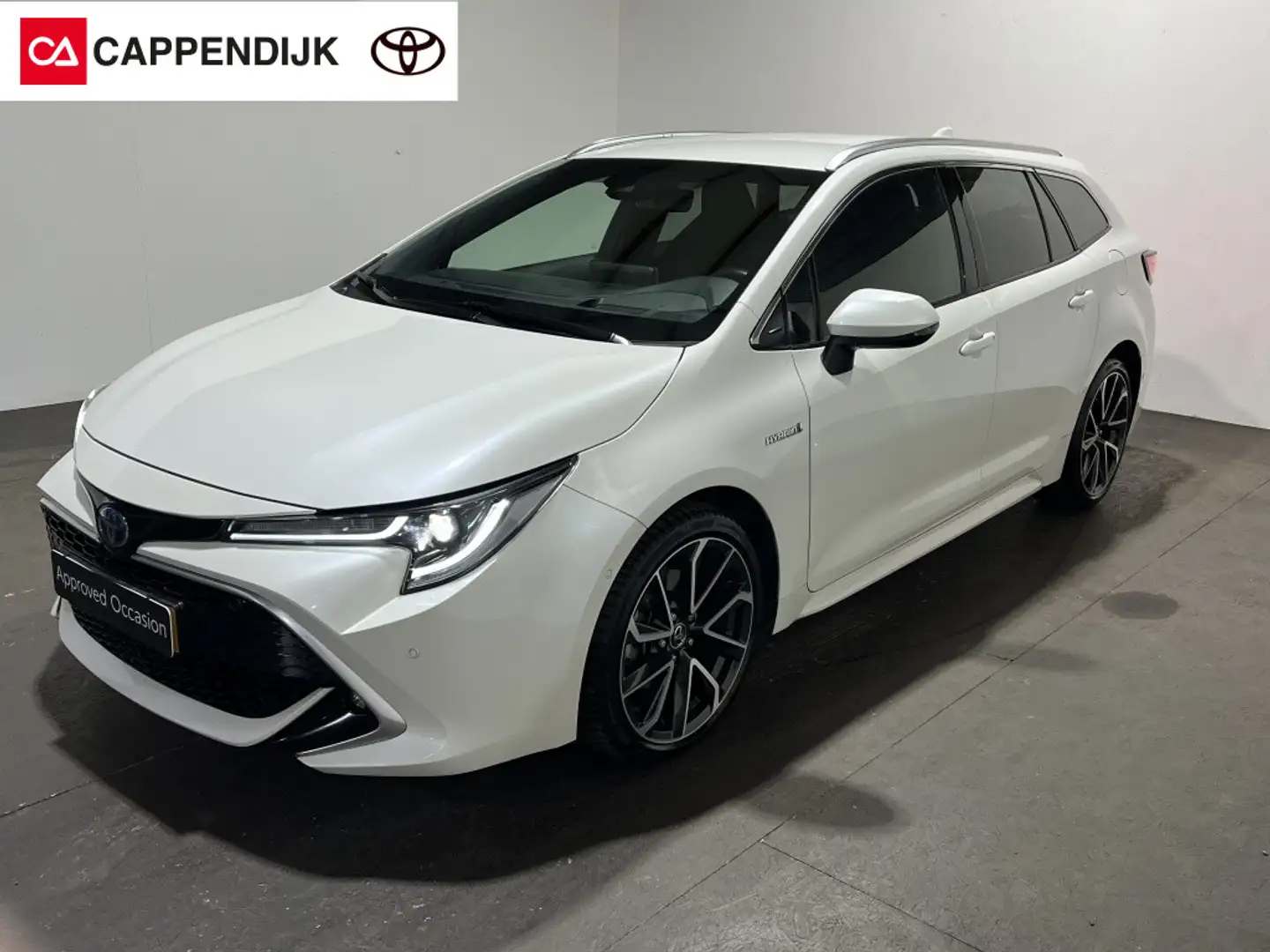 Toyota Corolla Touring Sports 2.0 Hybrid Executive | NAVI | BSM | Wit - 1
