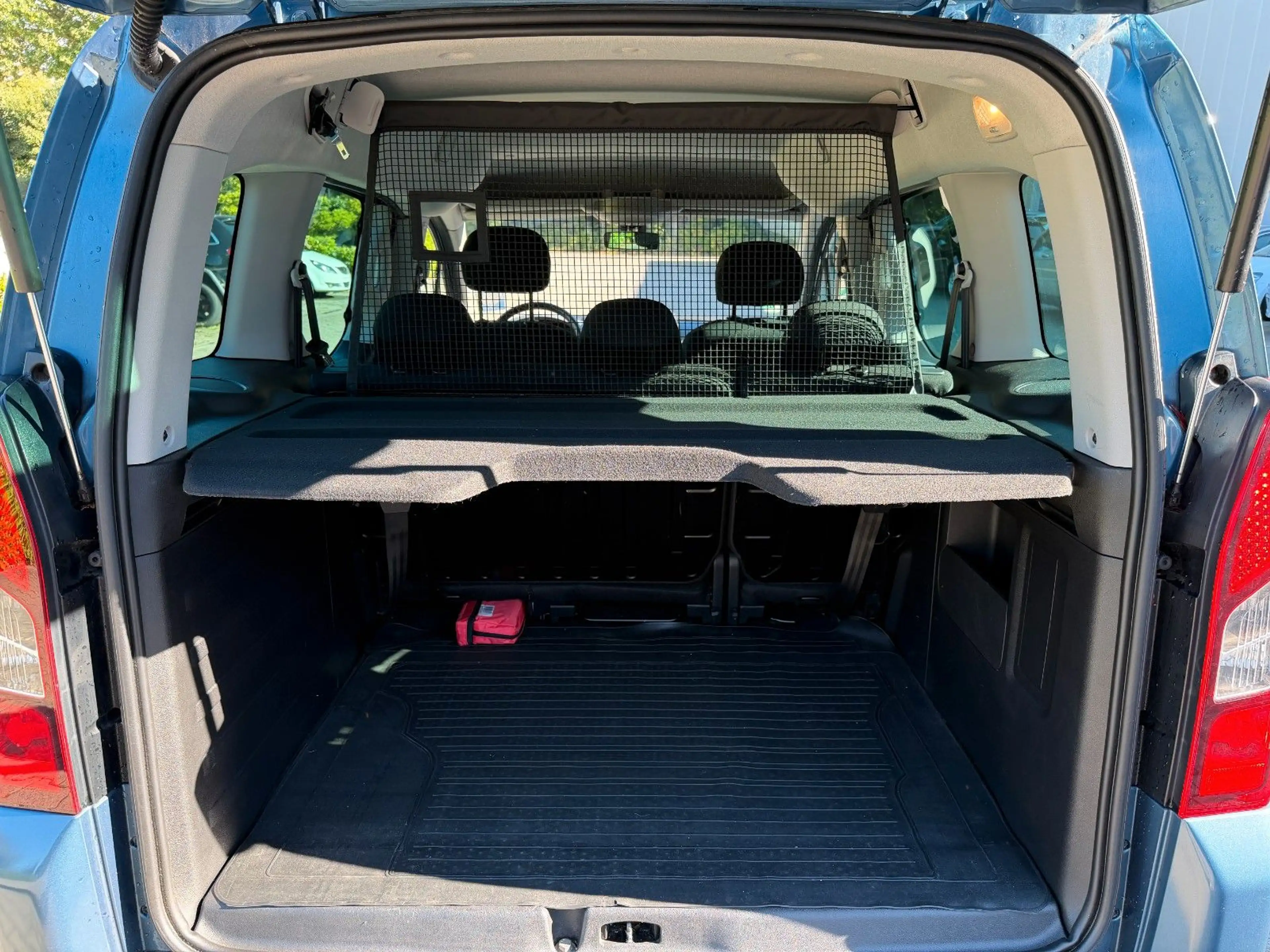 Peugeot Partner Active Garantie*Klimaaut.*Sitzheiz — photo 13
