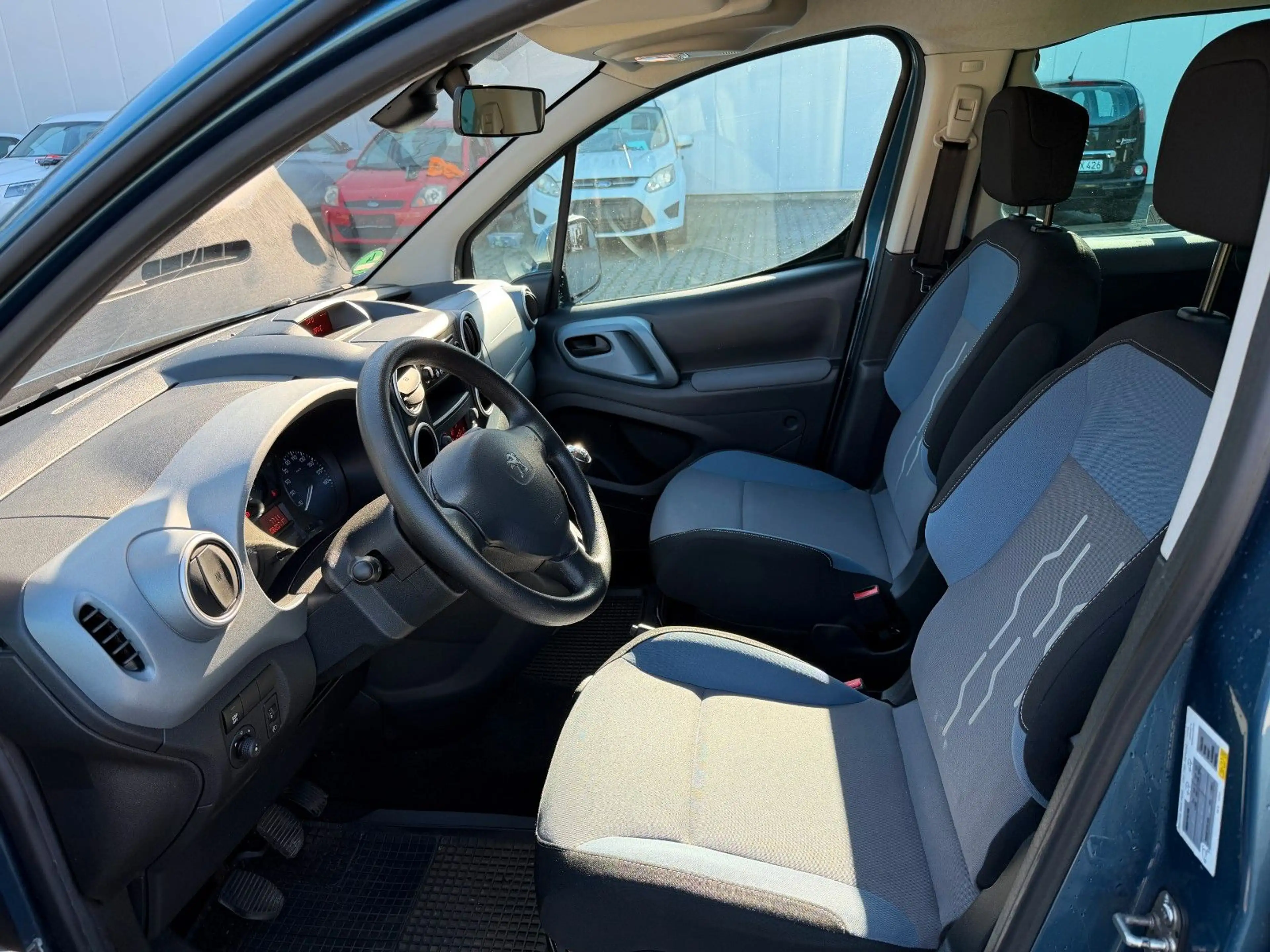 Peugeot Partner Active Garantie*Klimaaut.*Sitzheiz — photo 15