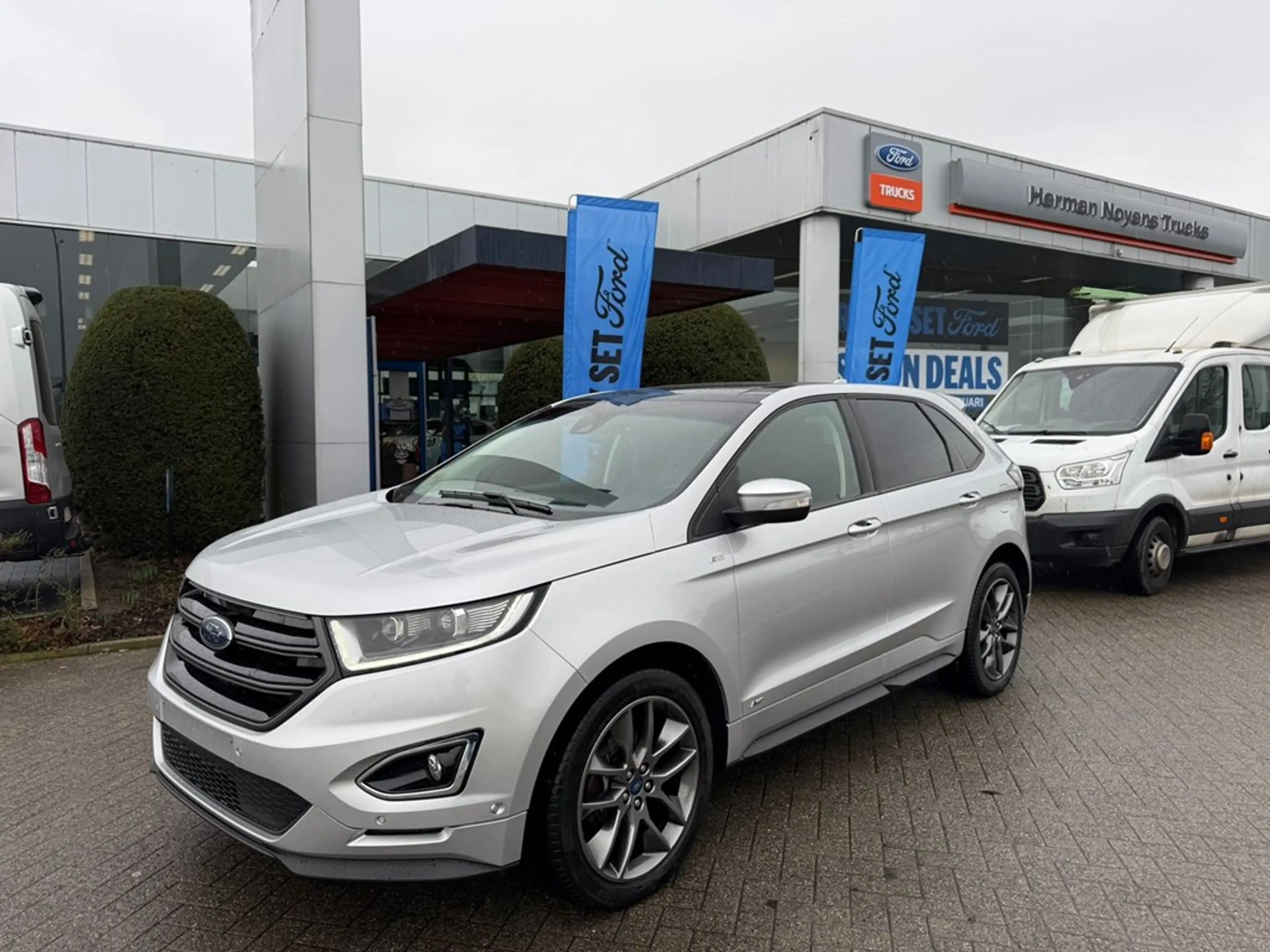 Ford Edge Enkel voor professionele verkoop.