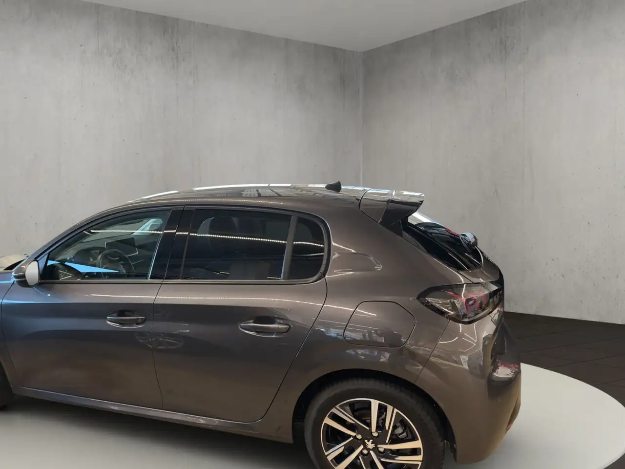 Peugeot 208 Allure Pack 100