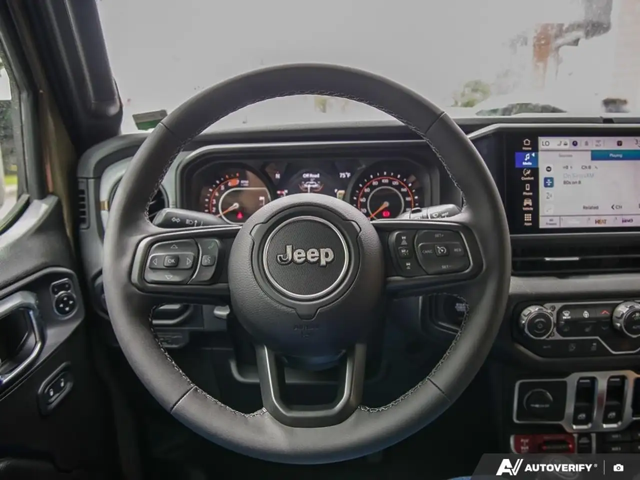 Jeep Wrangler снимка Jeep Wrangler