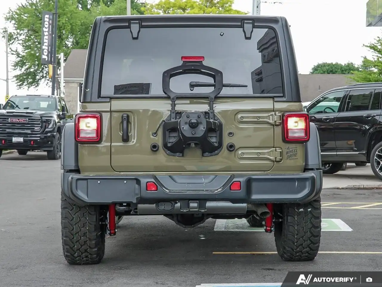 Jeep Wrangler снимка Jeep Wrangler